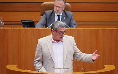 Por Ávila destaca la labor “fundamental” que realizan las entidades locales y pide a la Junta que mejore su política de financiación local