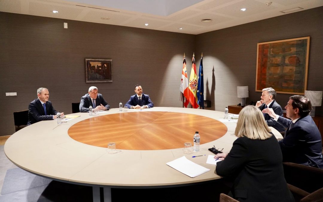 Por Ávila pide altura de miras para mantener una legislatura autonómica estable